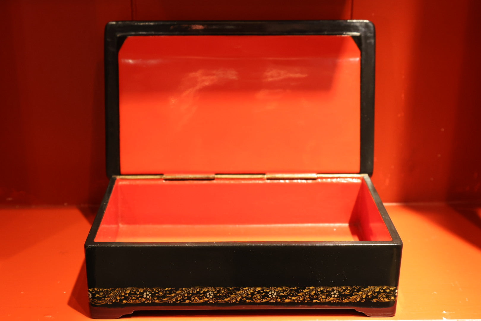 Palekh Scatolina laccata dipinta a mano "Ilya Muromets e Nightingale il Brigante"